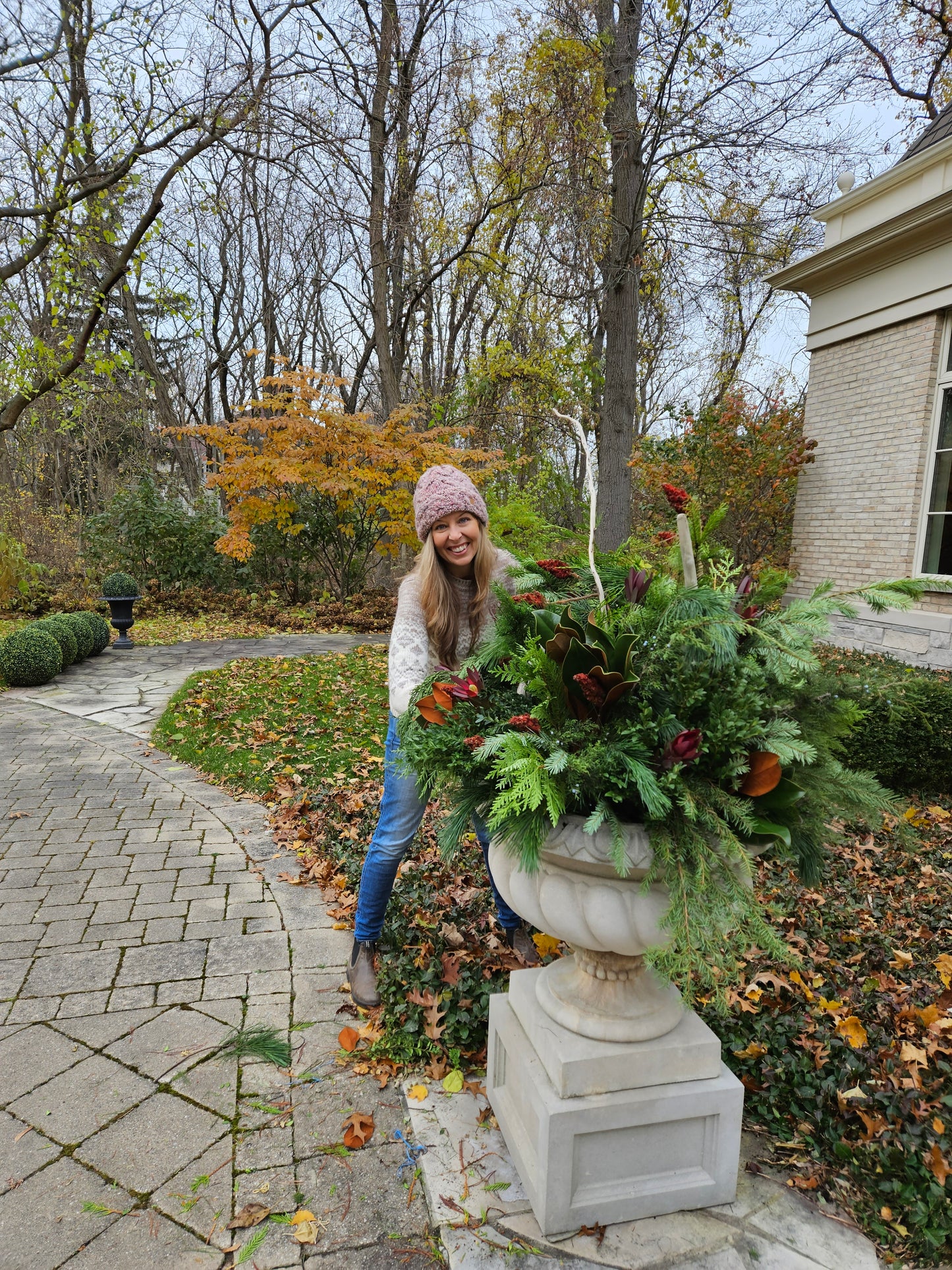 Winter planter              (Available Nov.17th- Dec.23rd)