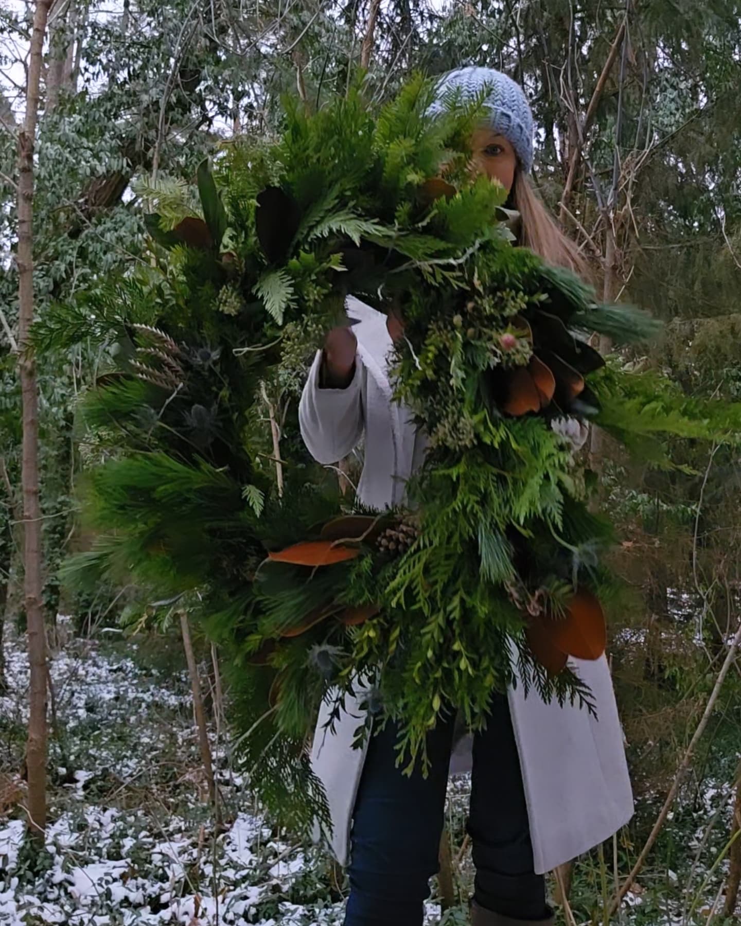 Winter Wreath             (Available Nov.17 - Dec.23rd)