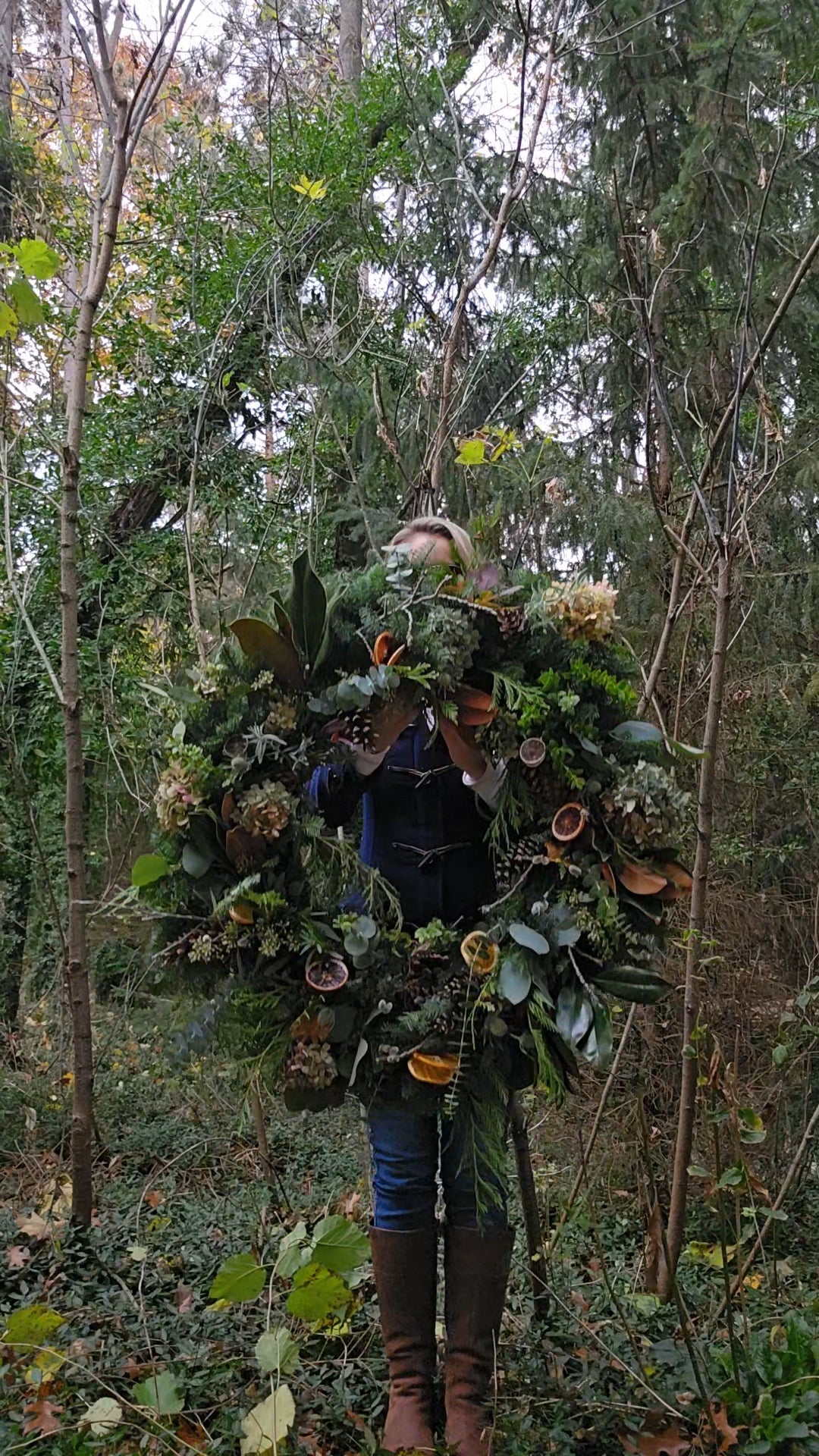 Winter Wreath             (Available Dec.1st - Dec.23rd)